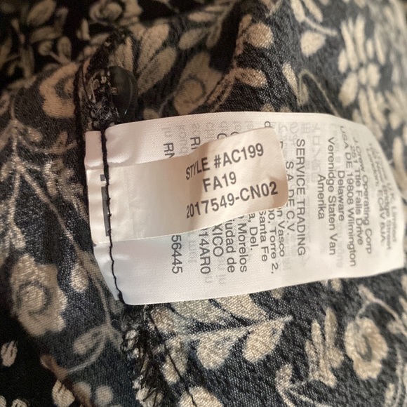 J.Crew XS Prairie Floral Drapey Button-Up Top - Picture 11 of 13